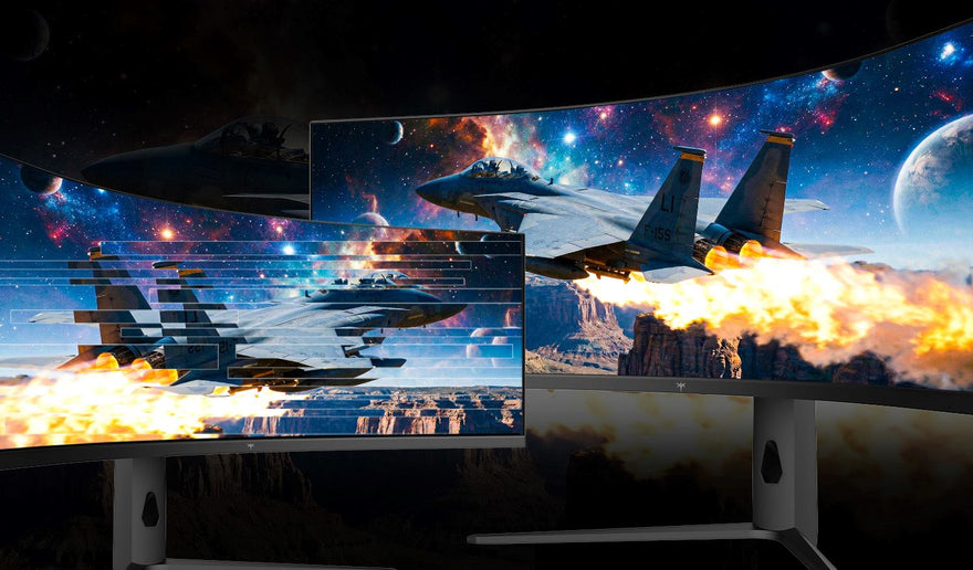 Comparison of a KTC curved monitor with screen tearing versus smooth gameplay enabled by VRR and HDMI 2.1